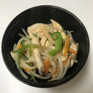 節約おかず♪細切り鷄むね肉ともやしのオイスター炒め